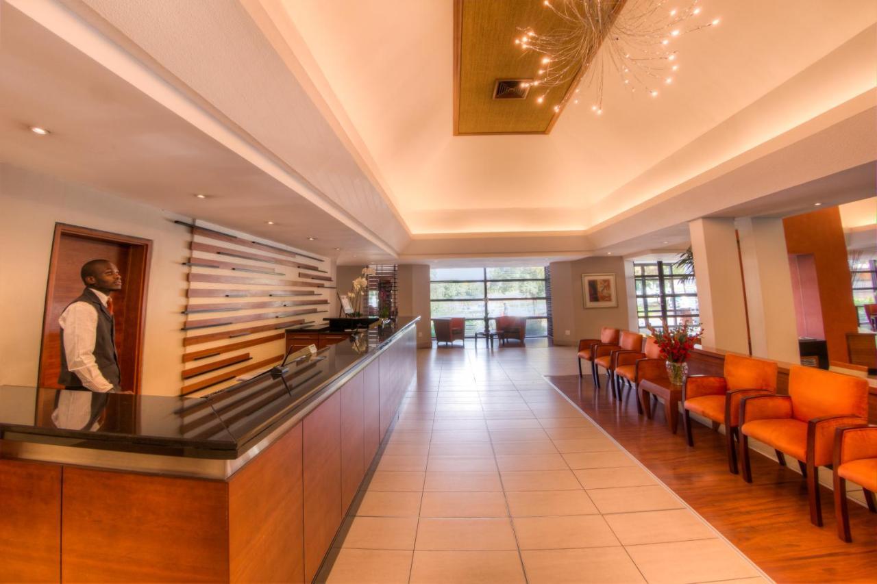 City Lodge Hotel Sandton, Katherine Street Johannesburg Exterior photo