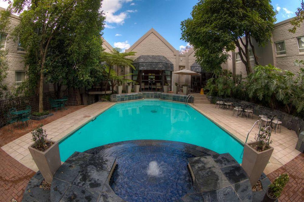 City Lodge Hotel Sandton, Katherine Street Johannesburg Exterior photo